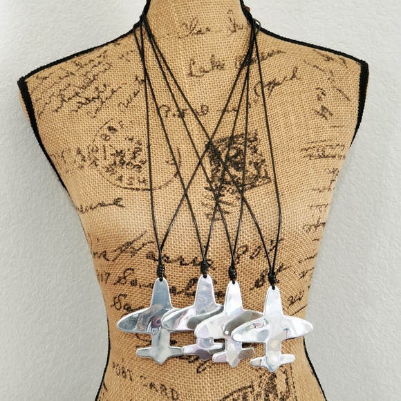 xSOLD OUTx•Silvertone ✈ statement necklace•blk. cord•NWT • - Picture 2 of 15